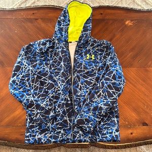 Under Armour boys YL zip-up hoodie with pockets